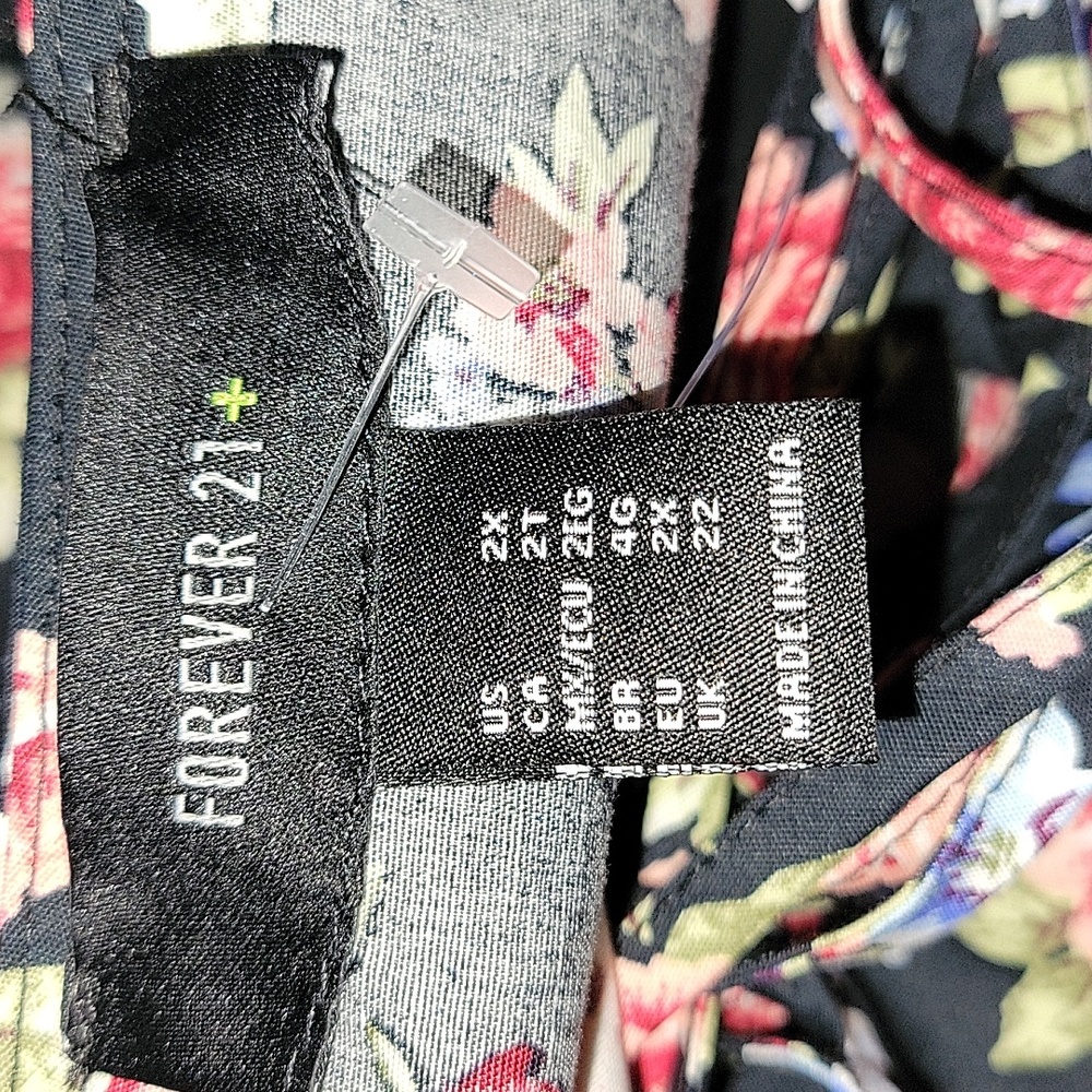NWT Women's Plus Size Woven Floral Beautiful Blouse Size 2X - Picture 6 of 8